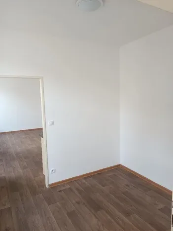 Pronájem bytu 1+kk, Ústí nad Labem - Předlice, Prostřední, 36 m2