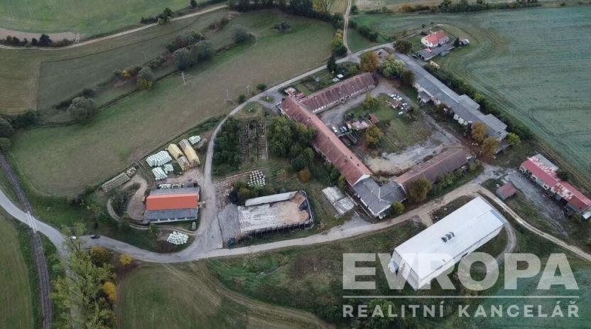 Prodej skladu, Radkov, 8900 m2