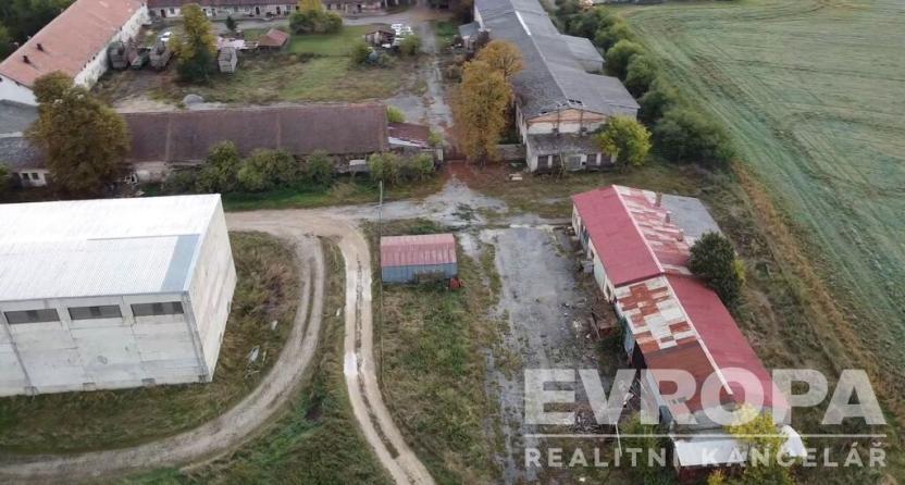 Prodej skladu, Radkov, 8900 m2