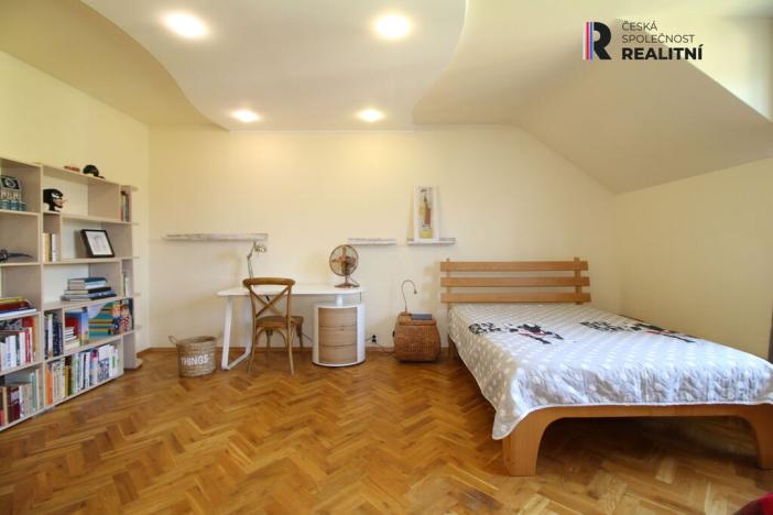 Prodej rodinného domu, Hlohovec, Lednická, 705 m2