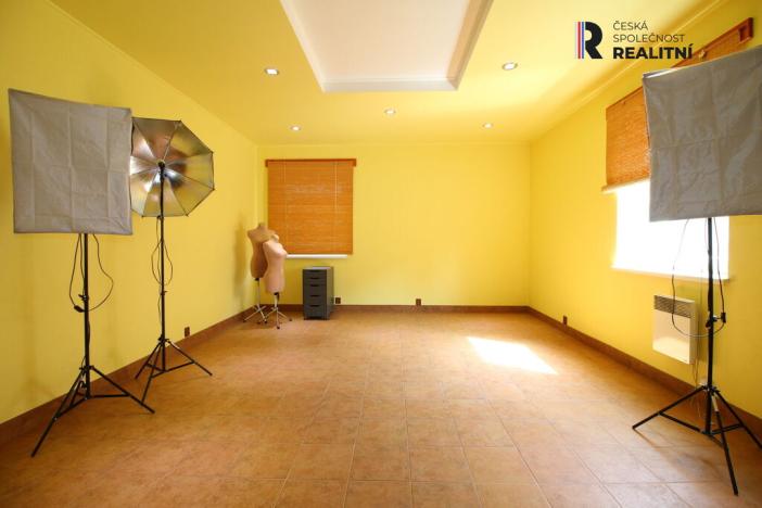 Prodej rodinného domu, Hlohovec, Lednická, 705 m2