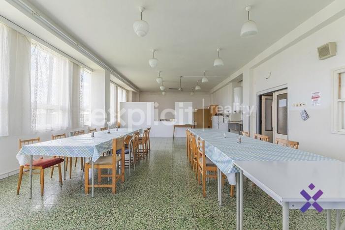 Prodej výrobních prostor, Uherský Brod, Vazová, 1990 m2