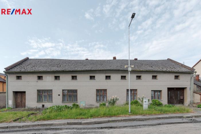 Prodej pozemku pro bydlení, Charváty - Čertoryje, 1417 m2