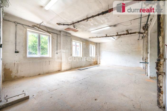 Pronájem skladu, Čestice, 110 m2