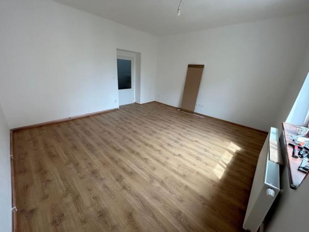 Pronájem bytu 1+kk, Praha - Strašnice, Věšínova, 40 m2