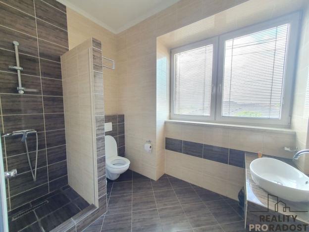 Prodej výrobních prostor, Držovice, Olomoucká, 1000 m2