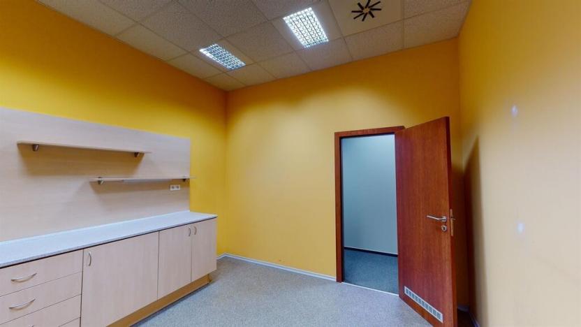 Pronájem kanceláře, Ústí nad Labem - Ústí nad Labem-centrum, Masarykova, 200 m2