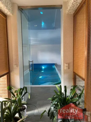 Prodej rodinného domu, Trnová, 327 m2