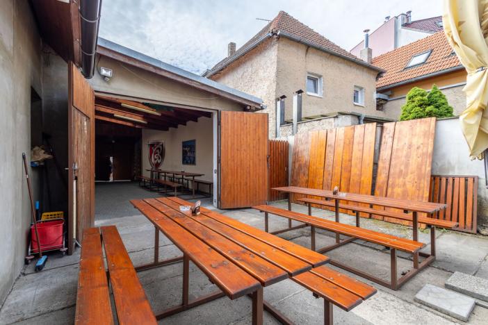 Prodej obchodního prostoru, Sadská, Tylova, 370 m2