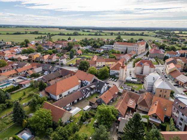 Prodej obchodního prostoru, Sadská, Tylova, 370 m2