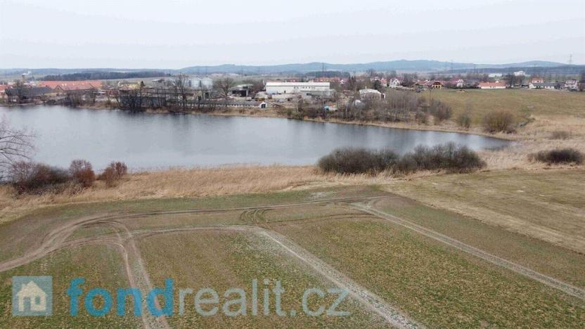 Prodej zemědělské půdy, Dříteň, 11668 m2