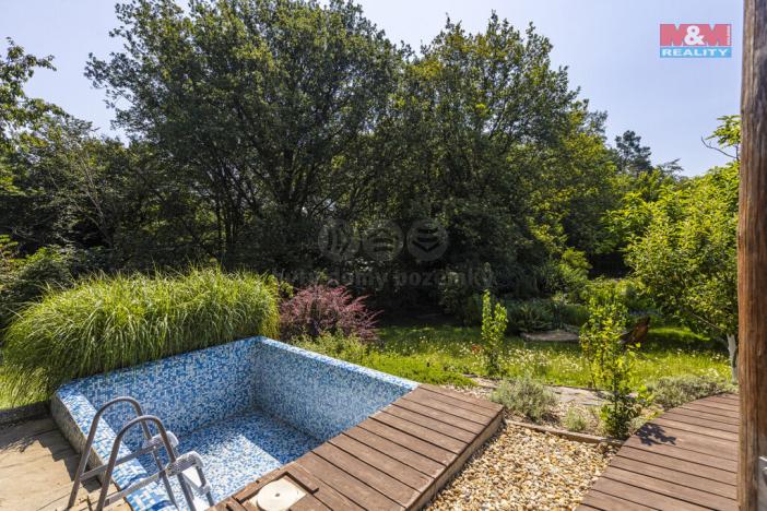 Pronájem chalupy, Dobřeň, 190 m2