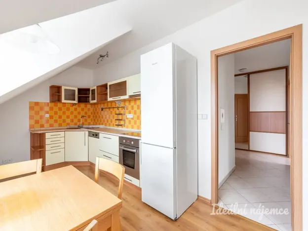 Pronájem bytu 2+1, Chrášťany, Žlutá, 63 m2