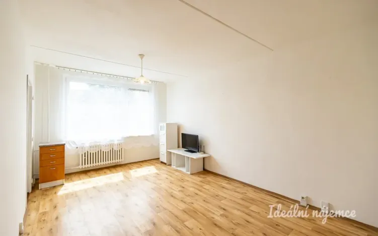 Pronájem bytu 1+1, Praha - Troja, Mazurská, 31 m2