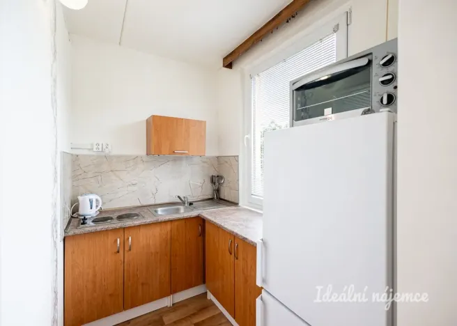 Pronájem bytu 1+1, Praha - Troja, Mazurská, 31 m2
