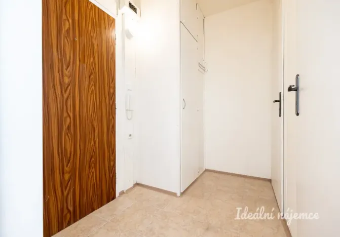 Pronájem bytu 1+1, Praha - Troja, Mazurská, 31 m2