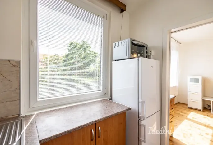 Pronájem bytu 1+1, Praha - Troja, Mazurská, 31 m2