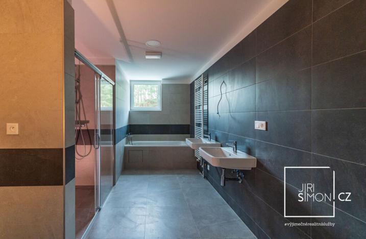 Prodej bytu 4+kk, Český Krumlov - Latrán, Za Jitonou, 89 m2