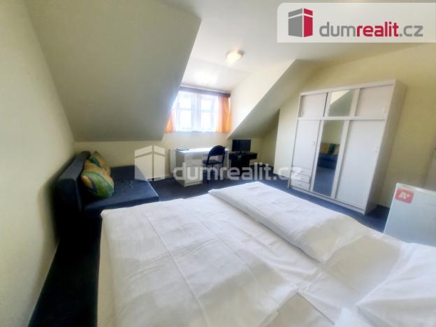 Pronájem atypického bytu, Brandýs nad Labem-Stará Boleslav - Brandýs nad Labem, Ivana Olbrachta, 18 m2