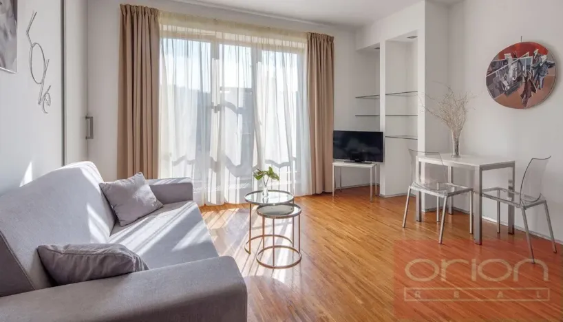 Pronájem bytu 2+kk, Praha - Košíře, Holečkova, 45 m2