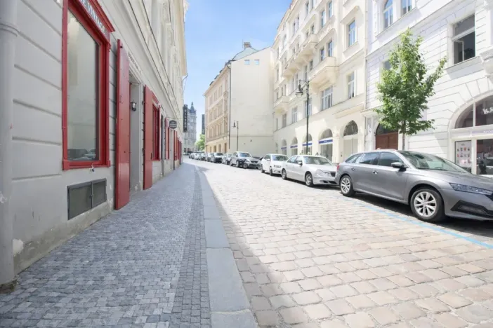 Pronájem bytu 3+kk, Praha - Nové Město, Truhlářská, 77 m2