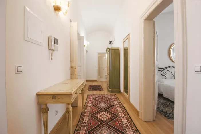 Pronájem bytu 4+kk, Praha - Nové Město, Truhlářská, 122 m2