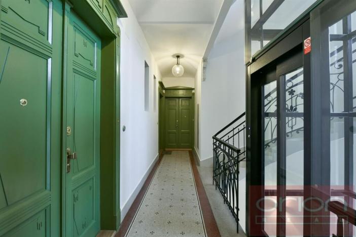 Pronájem bytu 3+kk, Praha - Vinohrady, náměstí Jiřího z Poděbrad, 156 m2