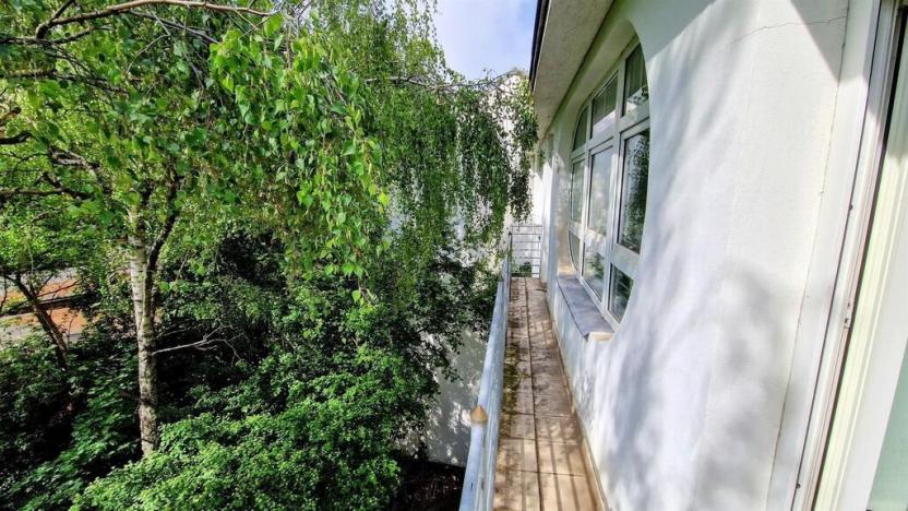 Pronájem kanceláře, Praha - Břevnov, Bělohorská, 1054 m2