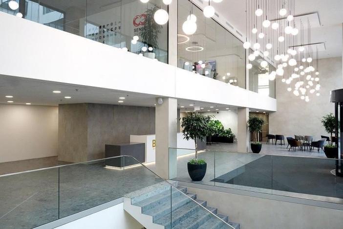 Pronájem kanceláře, Praha - Libeň, Českomoravská, 368 m2