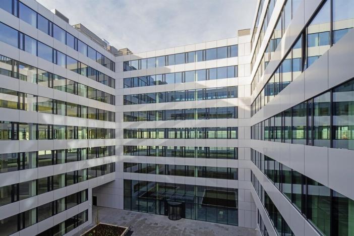 Pronájem kanceláře, Praha - Libeň, Českomoravská, 368 m2