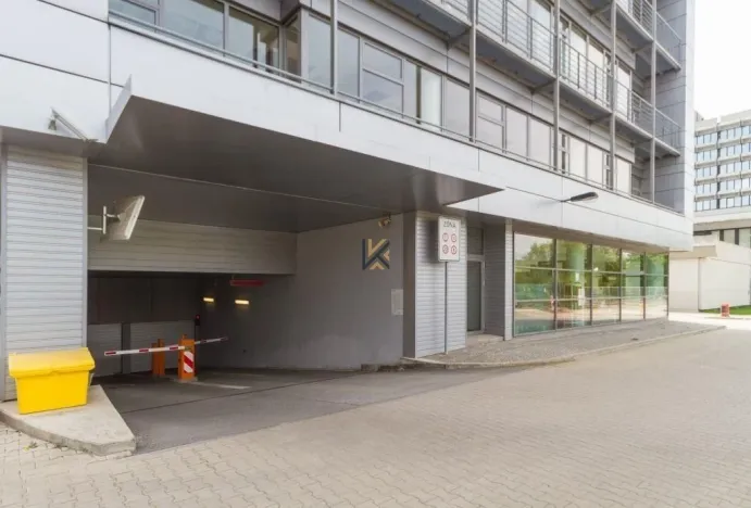 Pronájem kanceláře, Praha - Vokovice, Evropská, 2200 m2