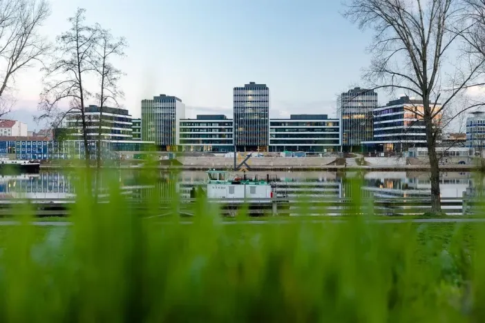 Pronájem kanceláře, Praha - Holešovice, Partyzánská, 44 m2