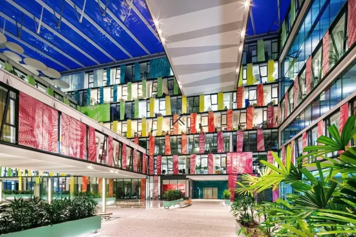 Pronájem kanceláře, Praha - Karlín, Karolinská, 886 m2