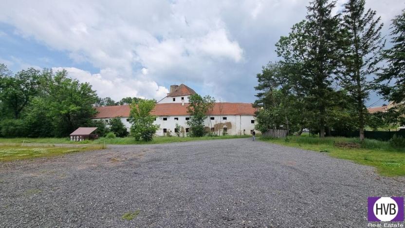 Prodej komerční nemovitosti, Královice, 6674 m2