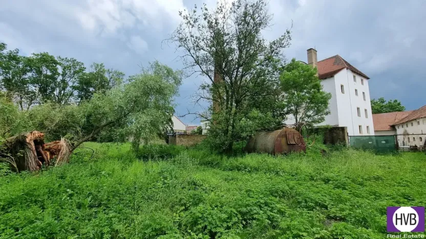 Prodej komerční nemovitosti, Královice, 6674 m2