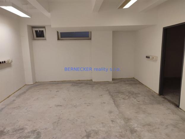 Pronájem kanceláře, Hradec Králové, Kollárova, 64 m2