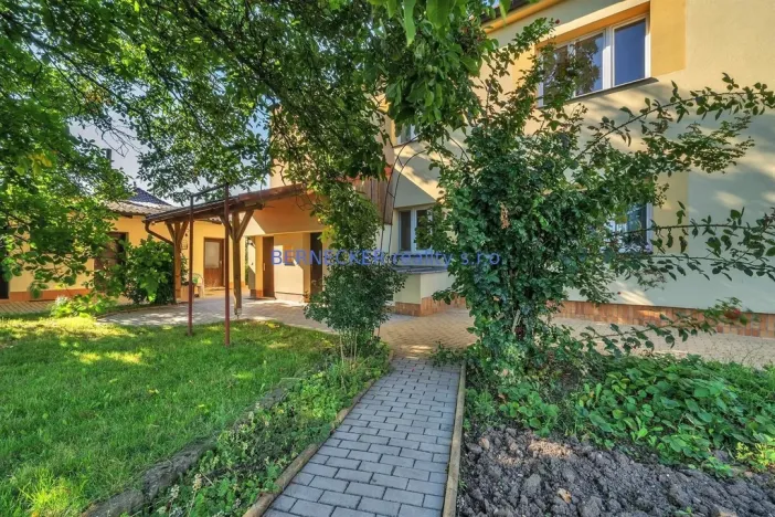 Prodej rodinného domu, Radíkovice, 240 m2