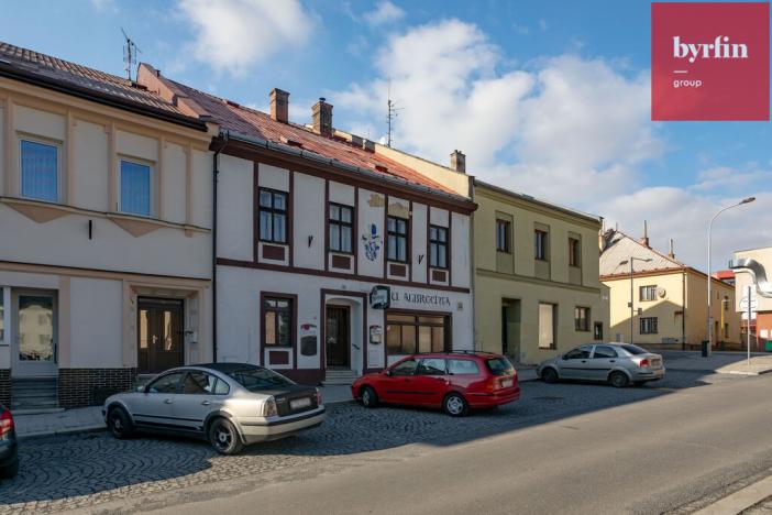 Prodej restaurace, Budišov nad Budišovkou, náměstí Republiky, 510 m2