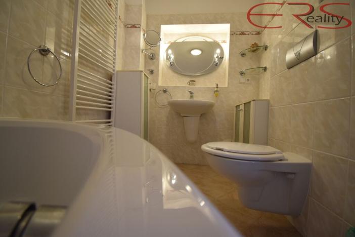 Prodej rodinného domu, Dolní Lánov, 900 m2