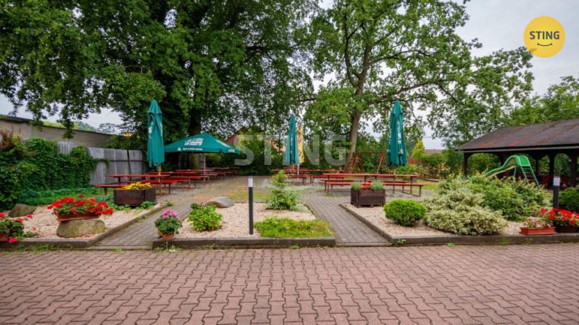 Prodej restaurace, Paskov, Náměstí, 500 m2