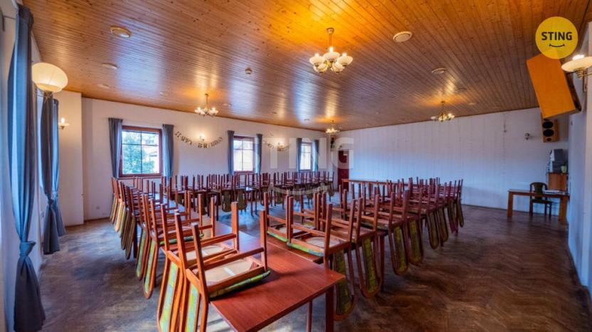 Prodej restaurace, Paskov, Náměstí, 500 m2