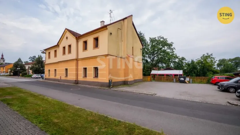 Prodej restaurace, Paskov, Náměstí, 500 m2