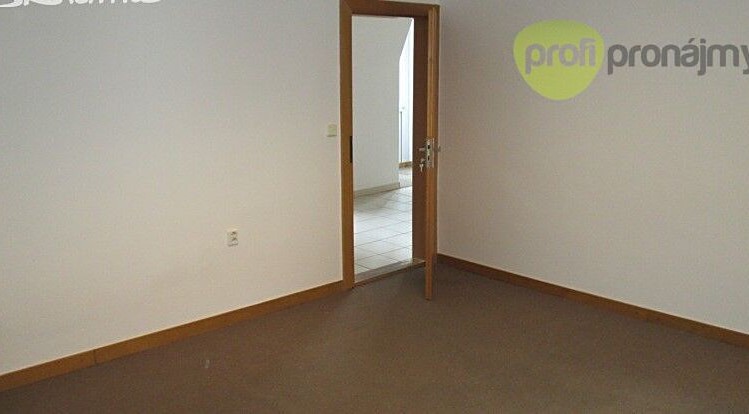 Pronájem kanceláře, Humpolec, Horní náměstí, 24 m2