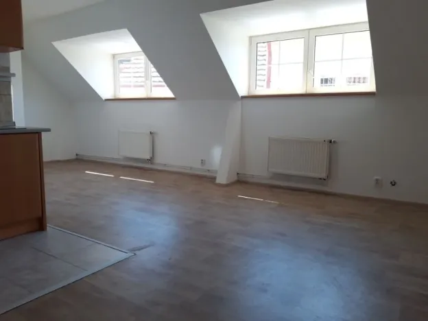 Pronájem bytu 1+kk, Praha - Hostivař, Hostivařská, 33 m2