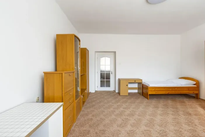 Pronájem pokoje, Pardubice - Zelené Předměstí, Češkova, 20 m2