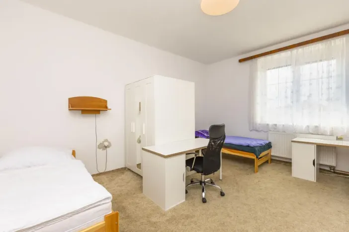 Pronájem pokoje, Pardubice - Zelené Předměstí, Češkova, 20 m2