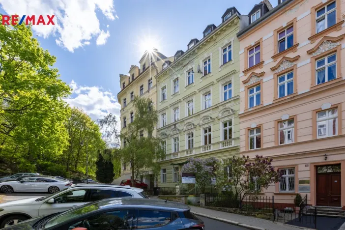 Prodej obchodního prostoru, Karlovy Vary, Svahová, 446 m2