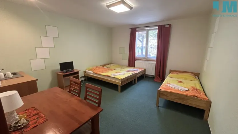 Pronájem bytu 1+kk, Dačice, Jemnická, 30 m2