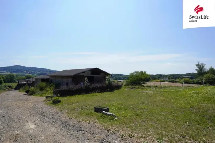 Prodej komerčního pozemku, Třebušín, 225295 m2