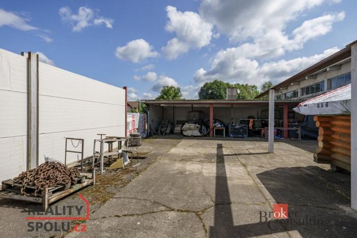 Prodej komerční nemovitosti, Doksy, Valdštejnská, 498 m2